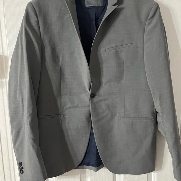 Zara Man Men’s Grey Suit Blazer & Pants 36” Jacket 36” Shoulder, pant inseam - Picture 16 of 16